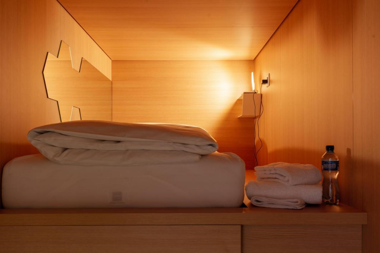 The Lab Capsule Hotel ทูน ภายนอก รูปภาพ