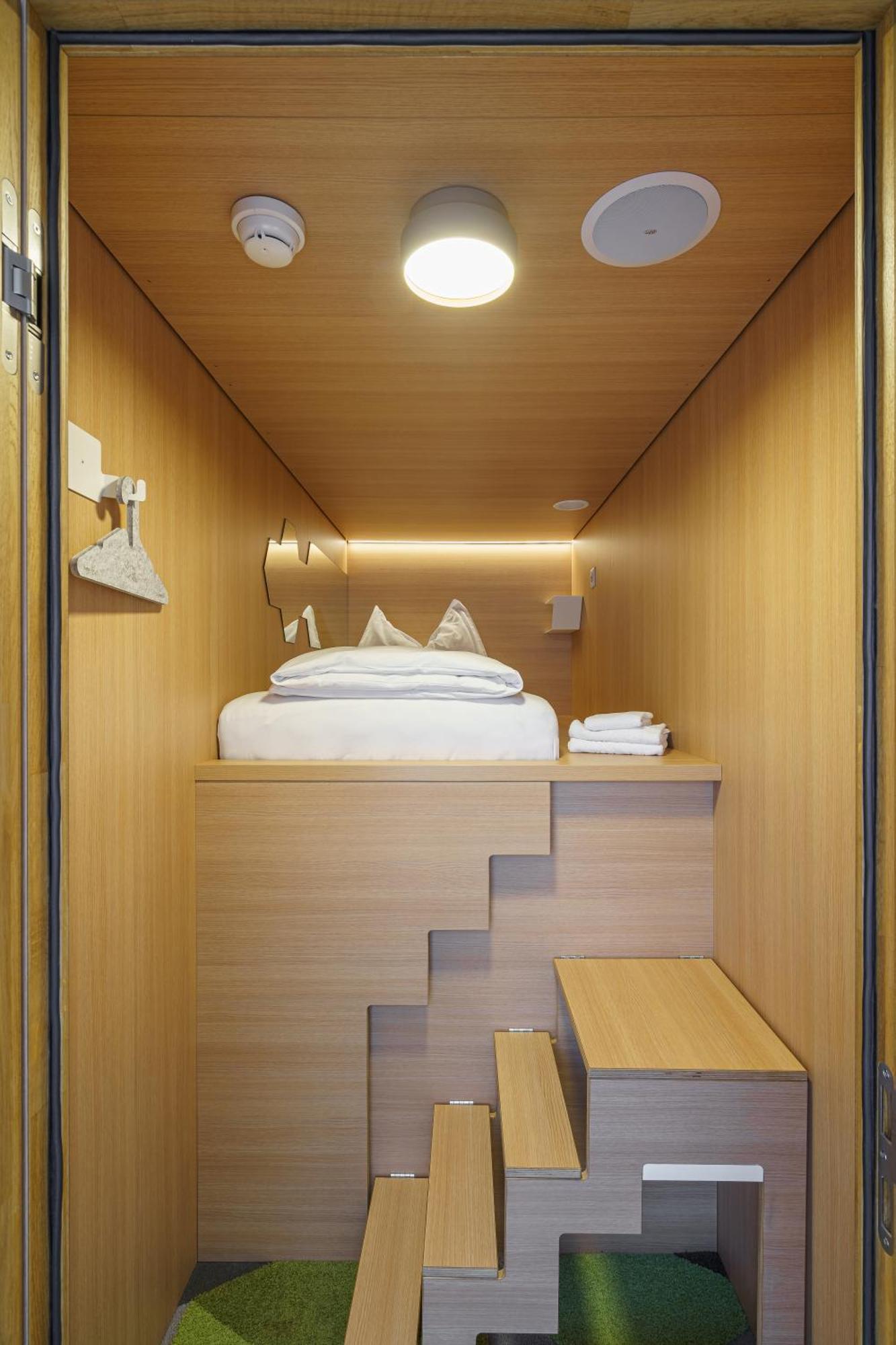 The Lab Capsule Hotel ทูน ภายนอก รูปภาพ